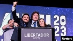阿根廷極右翼候選人自由主義經濟學家哈維爾·米雷(Javier Milei) 贏得總統初選30.5% 的選票