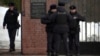 Russia, Moscow, Police presence at the Borisovskoye Cemetery where Alexei Navalny will be put to rest (Foto: AP)