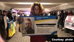 Наталя на акції на підтримку зниклих військових 24 ОМБр імені короля Данила