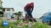 Nigeria : un costume de super-héros pour lutter contre la pollution