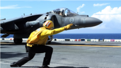 與前美軍飛行員杜根（Daniel Edmund Duggan）駕駛的鷂式噴射戰鬥機同款的戰機。 （美國海軍照片）