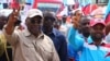 Mwenyekiti wa chama cha upinzani Freeman Mbowe, na wanachama wengine wakati wa mkutano wa kwanza wa chama chao baada ya kuondolewa marufuku ya kukutana, huko Mwanza, Januari 21, 2023.