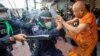 អ្នក​ជំនាញ៖ អំពើ​ពុករលួយ វិសមភាព ព័ត៌មាន​ប្រឌិត និង​បញ្ហា​សុខភាព​សាធារណៈ​ប៉ះពាល់​ដល់​លទ្ធិ​ប្រជាធិបតេយ្យ​នៅ​អាស៊ី