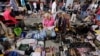 Un mercado de bienes de segunda mano en Caracas.