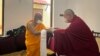 གླིང་མཆོག་སྤྲུལ་རིན་པོ་ཆེ་སིངྒ་ལར་ཆིབས་སྒྱུར།