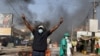 Polisi wa Senegal wakijaribu kuzima maandamano ya kupinga kuahirishwa kwa uchaguzi. Februari 4, 2024. Picha ya Reuters
