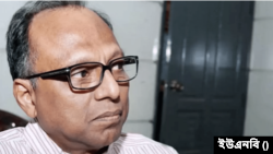 আমার দেশ পত্রিকার সম্পাদক মাহমুদুর রহমান।