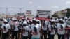 Mobilisation des jeunes de la coalition Manko Taxawu Sénégal, à Dakar, 13 juillet 2017. (VOA/Seydina Aba Gueye)