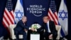 Shugaba Donald Trump yana shan hannu da Firai Ministan Isra'ila Benjamin Netanyahu 