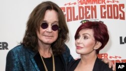 Ozzy Osbourne anunció que padece de la enfermedad de Parkinson. 