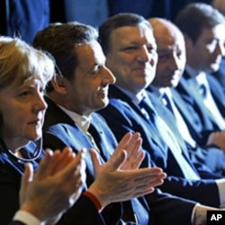 Angela Merkel,Nicolas Sarkozy e Durão Barroso
