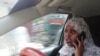 Être une femme et chauffeur de taxi en Somalie