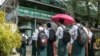 ယခင်မှတ်တမ်းရုပ်ပုံ | ရခိုင်ပြည်နယ် စစ်တွေမြို့တော်မှာ အခြေခံပညာကျောင်းသားတွေ ကျောင်းလာတက်နေတဲ့မြင်ကွင်းတခု (ဇွန် ၁၊ ၂၀၂၁) 