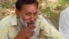 Smoking kills an estimated one million people in India every year. (A. Pasricha/VOA)