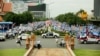 Cambodia elections campaign is underway in Phnom Penh, Cambodia, July 7, 2018. (Ty Aulissa/VOA Khmer)