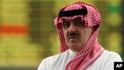 FILE - Mwanamflame Miteb bin Abdul Aziz,kijana wa mfalme wa zamani Abdullah bin Abdul Aziz al-Saud.