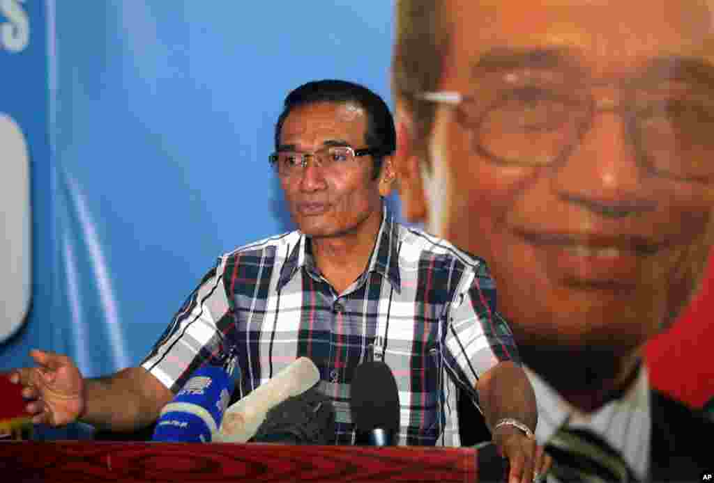 East Timor presidential front-runner Francisco "Lu Olo" Guterres speaks during a press conference in Dili, East Timor, March 19, 2012. Guterres is of the traditionally strong leftist Fretilin party. (AP)