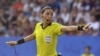 Stéphanie Frappart, première femme désignée arbitre centrale en Ligue des champions