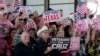 Partidarios del senador Ted Cruz, republicano por Texas, durante un mitin, el martes 29 de octubre de 2024, en Jourdanton, Texas.