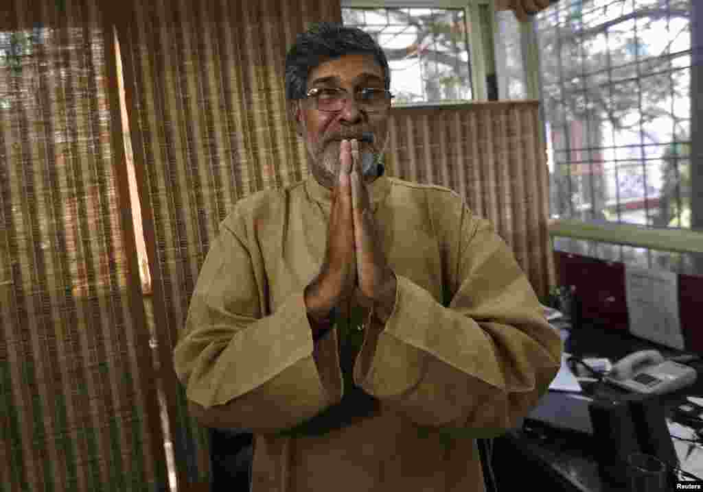2014 Nobel Peace laureate Kailash Satyarthi speaks with the media in New Delhi, India, Oct. 10, 2014.