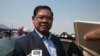 រូប​ឯកសារ៖ លោក ស ខេង រដ្ឋមន្រ្តីក្រសួងមហាផ្ទៃប្រាប់អ្នកសារព័ត៌មានក្នុងពិធីកម្ទេចផលិតផល និងថ្នាំពេទ្យក្លែងក្លាយក្នុងរាជានីភ្នំពេញ នាថ្ងៃទី១២ ខែមីនា ឆ្នាំ២០១៩។