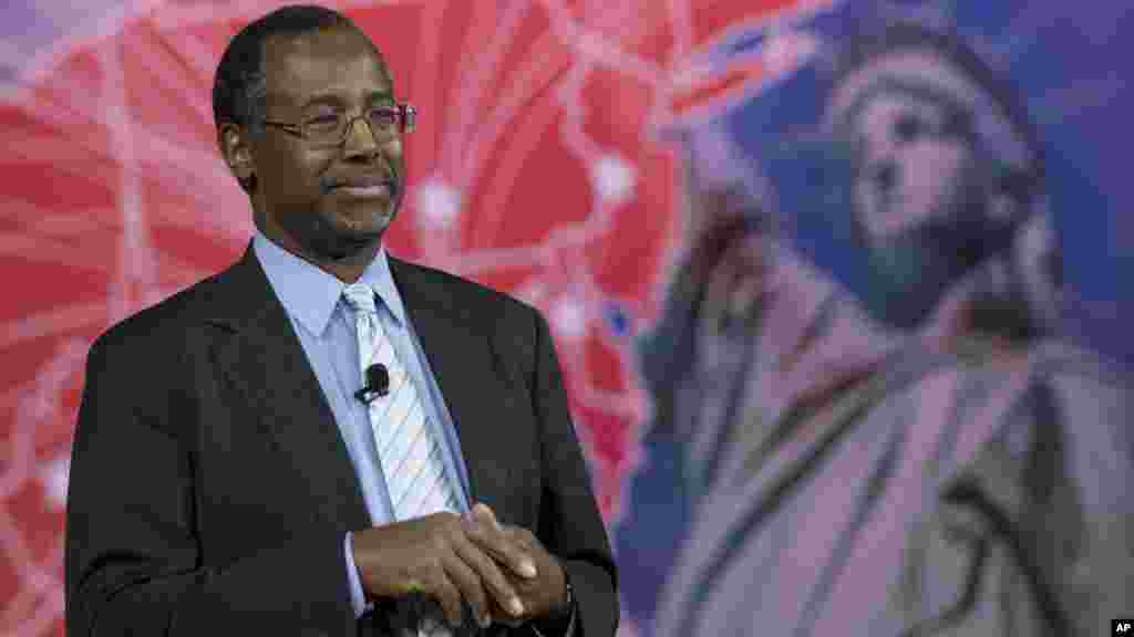 Ben Carson est un médecin. Il a quitté son poste de directeur de la neurochirurgie pédiatrique à l'Université Johns Hopkins Medical Center pour préparer la présidentielle 2016.