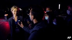 世卫专家组成员、丹麦流行病学家西娅·科尔森·菲舍尔（Thea Kølsen Fischer）2021年2月9号在武汉接受记者采访。（美联社照片）