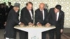 Hindiston, Pokiston, Afg'oniston va Turkmaniston yetakchilari TAPI loyihasini boshlash marosimida qatnashmoqda, Mari, Turkmaniston, 13-dekabr, 2015-yil.