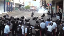 Arte por Venezuela pone en "Jaque a Maduro"