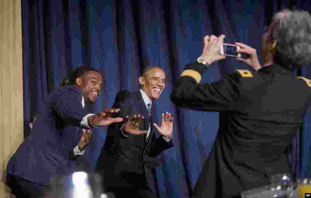 Prezident Obama Amerika sportchilari bilan&nbsp;