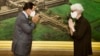 អ្នកស្រី Wendy Sherman អនុ​រដ្ឋមន្រ្តី​ក្រសួង​ការ​បរទេស​អាមេរិក ជួប​ជាមួយ​នឹង​លោក​នាយក​រដ្ឋមន្ត្រី ហ៊ុន សែន ក្នុង​ដំណើរ​ទស្សនកិច្ច​ផ្លូវ​រដ្ឋ​មក​កម្ពុជា ថ្ងៃទី១ ខែមិថុនា ឆ្នាំ២០២១។ (រូបថត​ផ្ដល់​ឲ្យ​ដោយ​ស្ថានទូត​សហរដ្ឋ​អាមេរិក​ប្រចាំ​នៅ​កម្ពុជា)