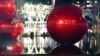 Malgré la pandémie, l'arbre du Rockefeller Center s'illumine