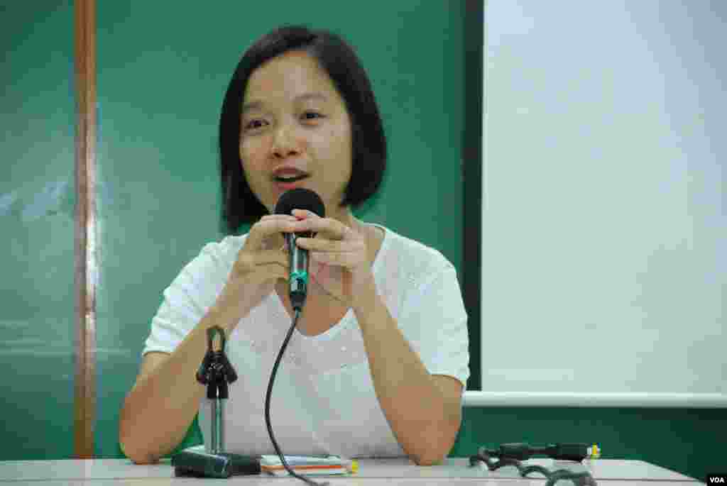 國民教育家長關注組成員張韻琪表示,社會上應該尊重年青人對社會及政治的思考空間及取態
