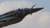 Le Mirage 2000D, qui peut voler quelles que soient les conditions climatiques, est le fer de lance des avions d'attaque au sol.