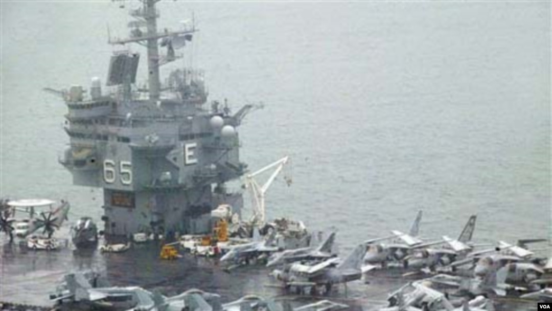 El portaaviones USS Enterprise inició su último viaje al servicio de la armada estadounidense.