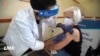 Pfizer et Moderna promettent une augmentation majeure de l'offre de vaccins