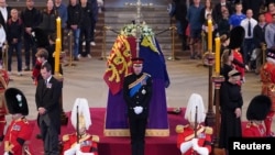 Britain mourns Queen Elizabeth