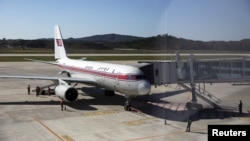 북한 고려항공의 투폴레프 TU-204 여객기. (자료사진)