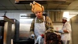 VOA Asia - Helping the Needy on Thanksgiving