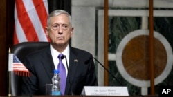 El secretario de Defensa de EE.UU. concluyó una gira por Afganistán, Catar e India, donde reafirmó el apoyo de Washington a esos países.