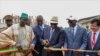 Le président Macky Sall inaugure la centrale, au Sénégal, le 26 février 2020. (VOA/Seydina Aba Gueye)