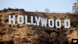 El histórico letrero de Hollywood en el sector Hollywood Hills de Los Ángeles, California. 8-23-16.(Foto de Chris Pizzello/Invision/AP) .