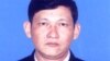 លោក តាំង ទ្រី ជា​អ្នកកាសែត និងជា​សមាជិក​សមាគម​សារព័ត៌មាន​ខ្មែរ​អ្នក​ប្រជា​ធិបតេយ្យ ត្រូវ​បាន​ជន​ដៃ​ដល់​បាញ់​ដោយ​កាំភ្លើង​ខ្លី​មួយ​គ្រាប់​ចំ​ថ្ងាស​បណ្តាល​ ឱ្យ​ស្លាប់​ភ្លាមៗ​នៅ​កន្លែង​កើតហេតុ នៅ​ថ្ងៃអាទិត្យ ទី១២ ខែតុលា ឆ្នាំ២០១៤។ (រូបថត៖សមាគម​សារព័ត៌មាន​ខ្ម