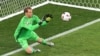 Le gardien allemand Manuel Neuer arrête un tir de l'attaquant français Dimitri Payet lors du match de demi-finale Euro 2016 à Marseille, 7 juillet 2016.