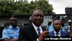 Hamed Bakayoko, alors ministre de la Défense de la Côte d'Ivoire, dans les locaux de l'Académie nationale de police dans le quartier de Cocody à Abidjan, en Côte d'Ivoire le 20 juillet 2017.