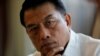 Kepala Staf Kepresidenan Moeldoko memberi isyarat saat wawancara dengan Reuters di kantornya di Jakarta, 28 Mei 2019. (Foto: REUTERS/Willy Kurniawan)