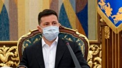 El presidente de Ucrania, Volodymyr Zelenskyy, en una reunión del Consejo Nacional de Seguridad y Defensa en Kiev, Ucrania, el jueves 15 de abril de 2021.