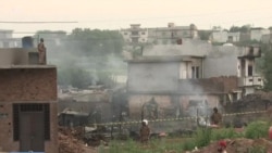 Un avion de l'armée s'écrase en zone habitée au Pakistan