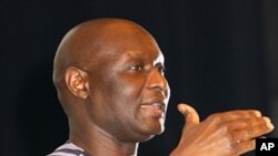 Olara Otunu, kiongozi wa chama cha Uganda Peoples Congress, mgombania kiti cha rais katika uchaguzi wa 2011