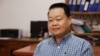 លោក​ ទាវ វណ្ណុល​ ​សមាជិក​ព្រឹទ្ធ​សភា​គណបក្ស​សម រង្ស៊ី​  ផ្តល់​បទសម្ភាស​ដល់​​ VOA​ អំពី​វិសោធនកម្ម​ច្បាប់​ស្តី​អំពី​គណបក្ស​នយោបាយ​ នៅ​ទីស្នាក់​ការគណបក្ស​សង្គ្រោះជាតិ​, នៅរាជធានី​ភ្នំពេញ​, នៅ​ថ្ងៃទី​១៩​ ខែកក្កដា​​ ឆ្នាំ២០១៧។​ (ខាន់​ សុគុំមនោ​/ VOA) 